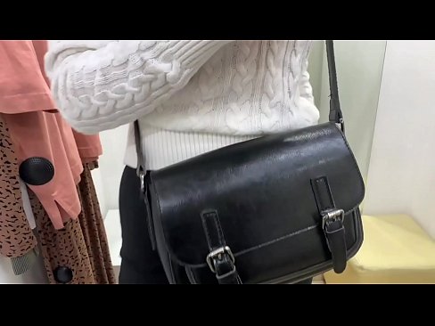❤️ Masturbarea în public a tinerei târfe FeralBerry cu un dildo în cabina de probă ️❌ at ro.pornoklinge.ru